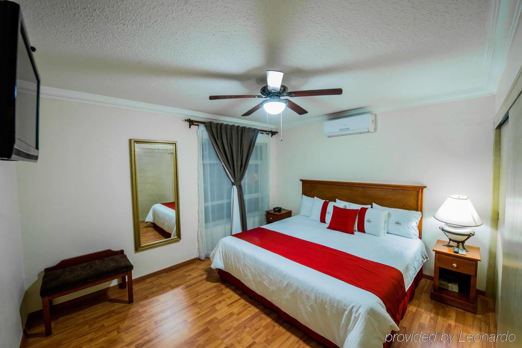 Del Marques Hotel And Suites Guadalajara Extérieur photo